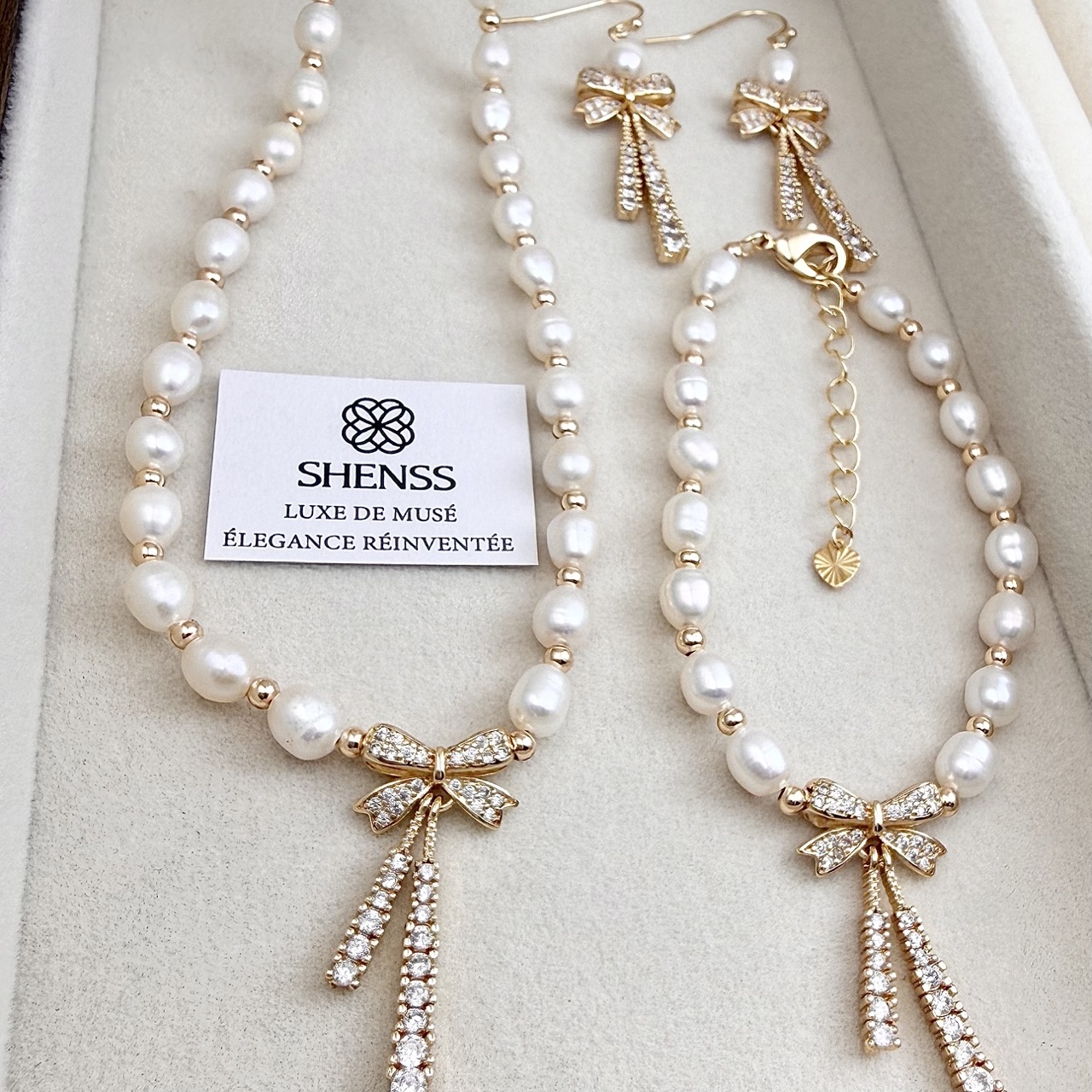 Natural Rice-Shaped Pearl Bowk - Pearl Necklace Set recension och pris